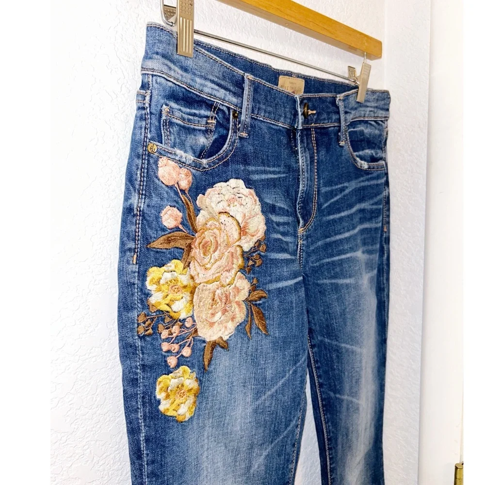 ANTHRO x DRIFTWOOD Eva Floral Embroidered Bootcut Jean Whiskering Raw hem SZ: 28 - Picture 9 of 13